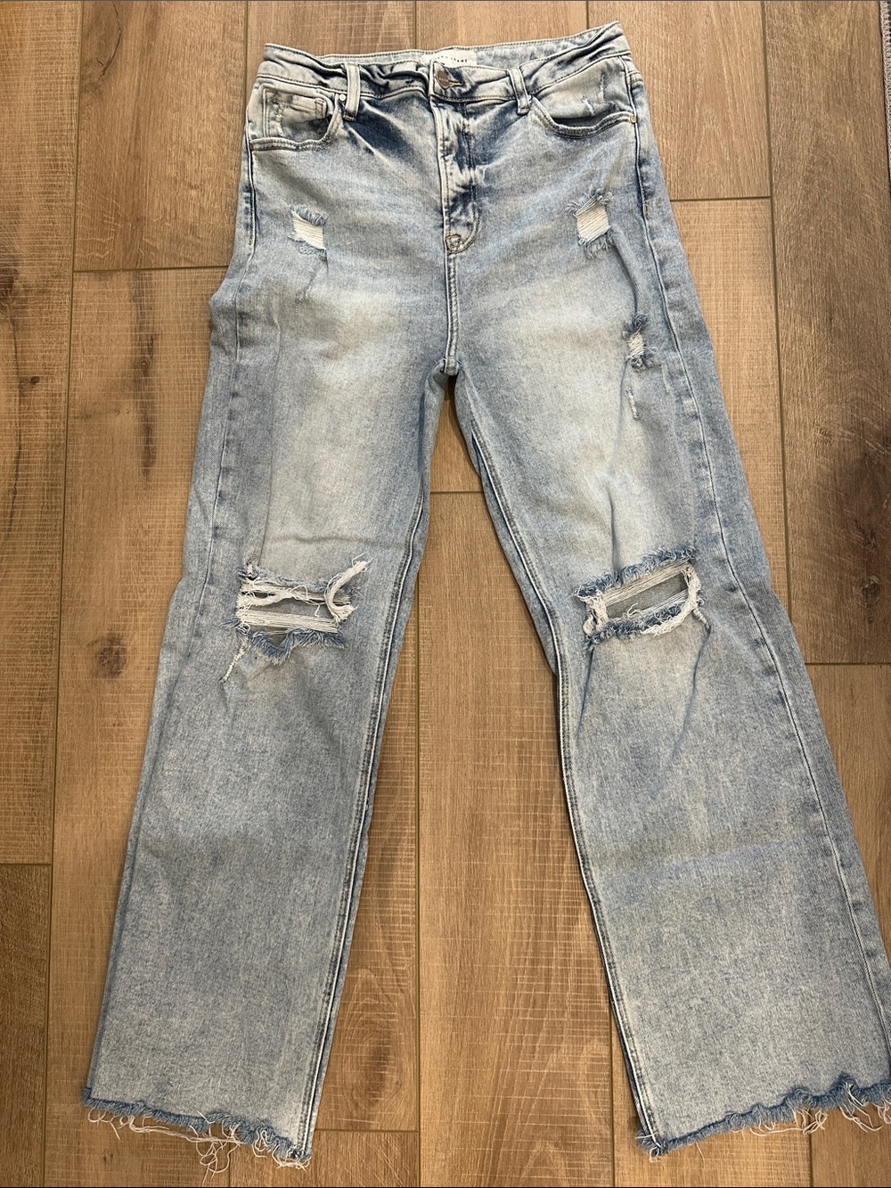 RISEN Light Wash Women's Jeans with Distressed Knees - Picture 1 of 10